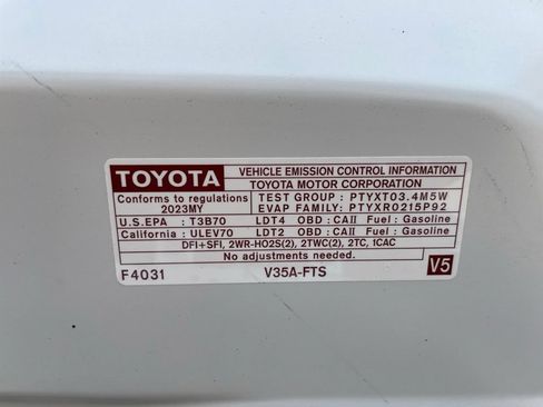 Used 2023 Toyota Tundra SR5 w/ SR5 Convenience Package AWD/4WD image 28