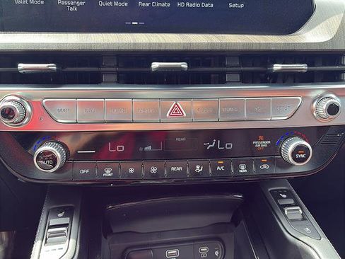 Used 2024 Kia Telluride SX FWD image 23