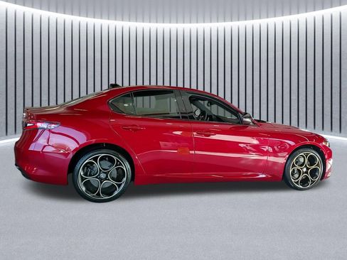 New 2025 Alfa Romeo Giulia AWD w/ Driving Assist Package image 6