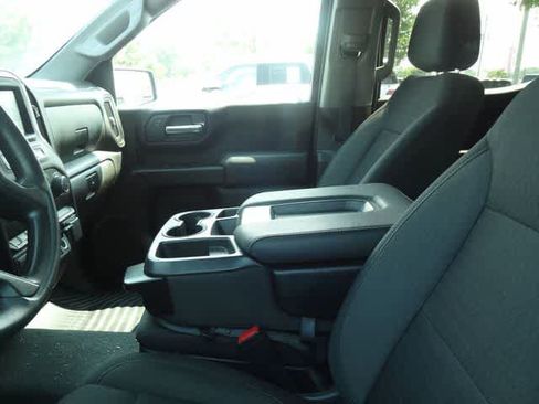 Used 2022 Chevrolet Silverado 1500 Custom AWD/4WD image 6