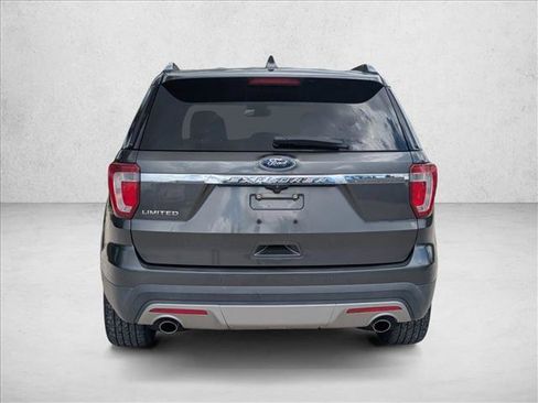 Used 2017 Ford Explorer Limited w/ Equipment Group 301A FWD image 5