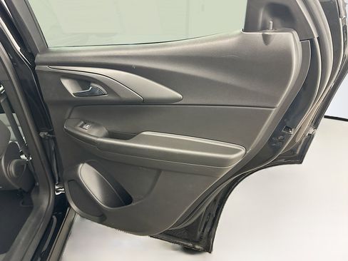 Used 2025 Chevrolet TrailBlazer LT w/ Driver Confidence Package image 31