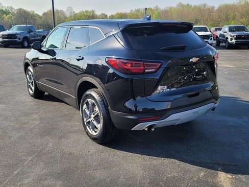Used 2025 Chevrolet Blazer LT AWD/4WD image 9