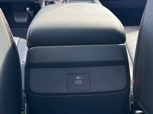 New 2026 Nissan Sentra SR w/ SR Premium Package FWD image 38