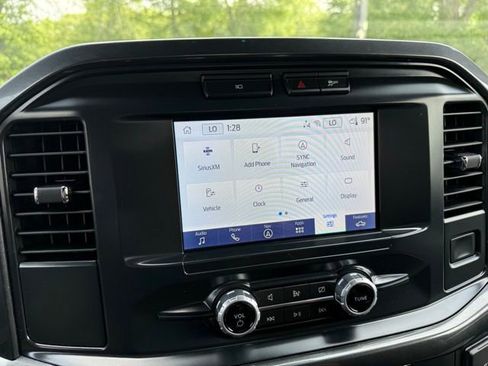 Certified 2022 Ford F150 XLT w/ Equipment Group 301A Mid image 28