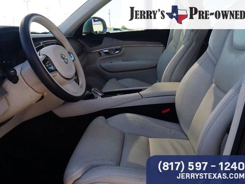Used 2023 Volvo XC90 B6 Ultimate w/ Protection Package Premier AWD/4WD image 17
