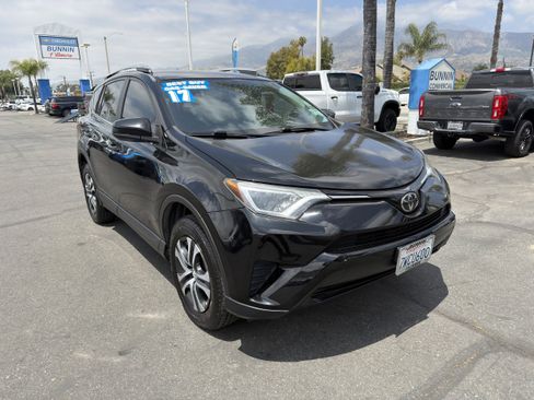 Used 2017 Toyota RAV4 LE w/ Carpet Mat Package AWD/4WD image 2