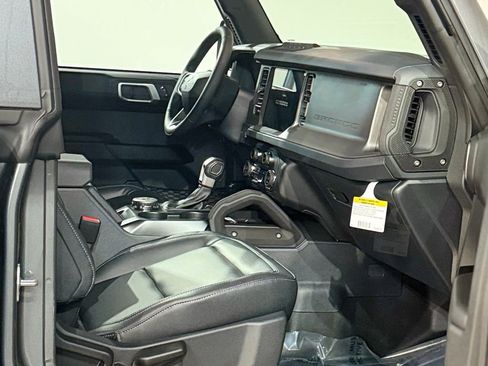 New 2026 Ford Bronco Badlands image 48