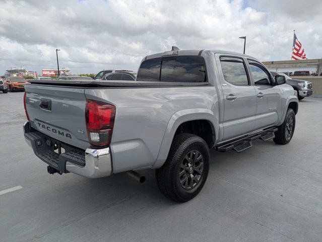Used 2021 Toyota Tacoma SR5 RWD image 3