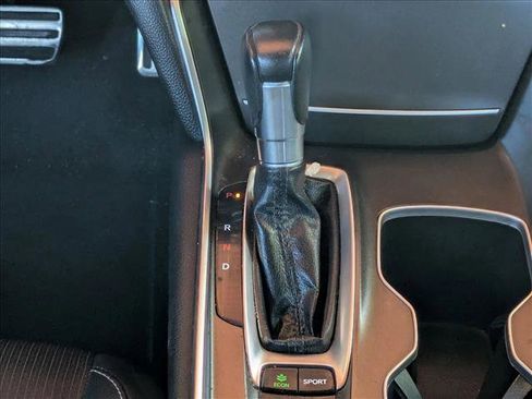 Used 2022 Honda Accord Sport image 12