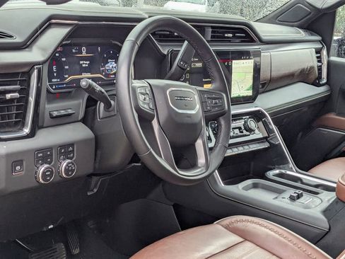 Used 2025 GMC Sierra 2500 Denali Ultimate image 14