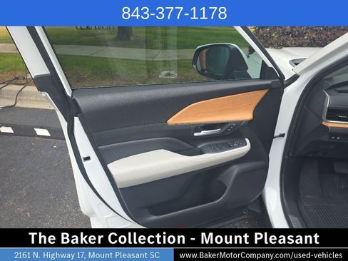 Used 2024 Toyota Grand Highlander FWD image 2