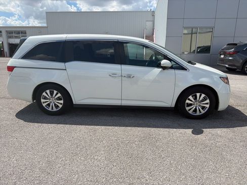Used 2014 Honda Odyssey EX image 4
