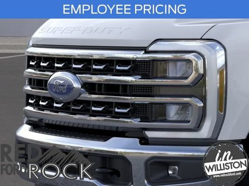 New 2026 Ford F350 XLT w/ XLT Premium Package AWD/4WD image 17