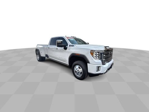 Used 2022 GMC Sierra 3500 Denali w/ Denali Ultimate Package AWD/4WD image 2