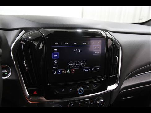 Used 2023 Chevrolet Traverse LT FWD image 11