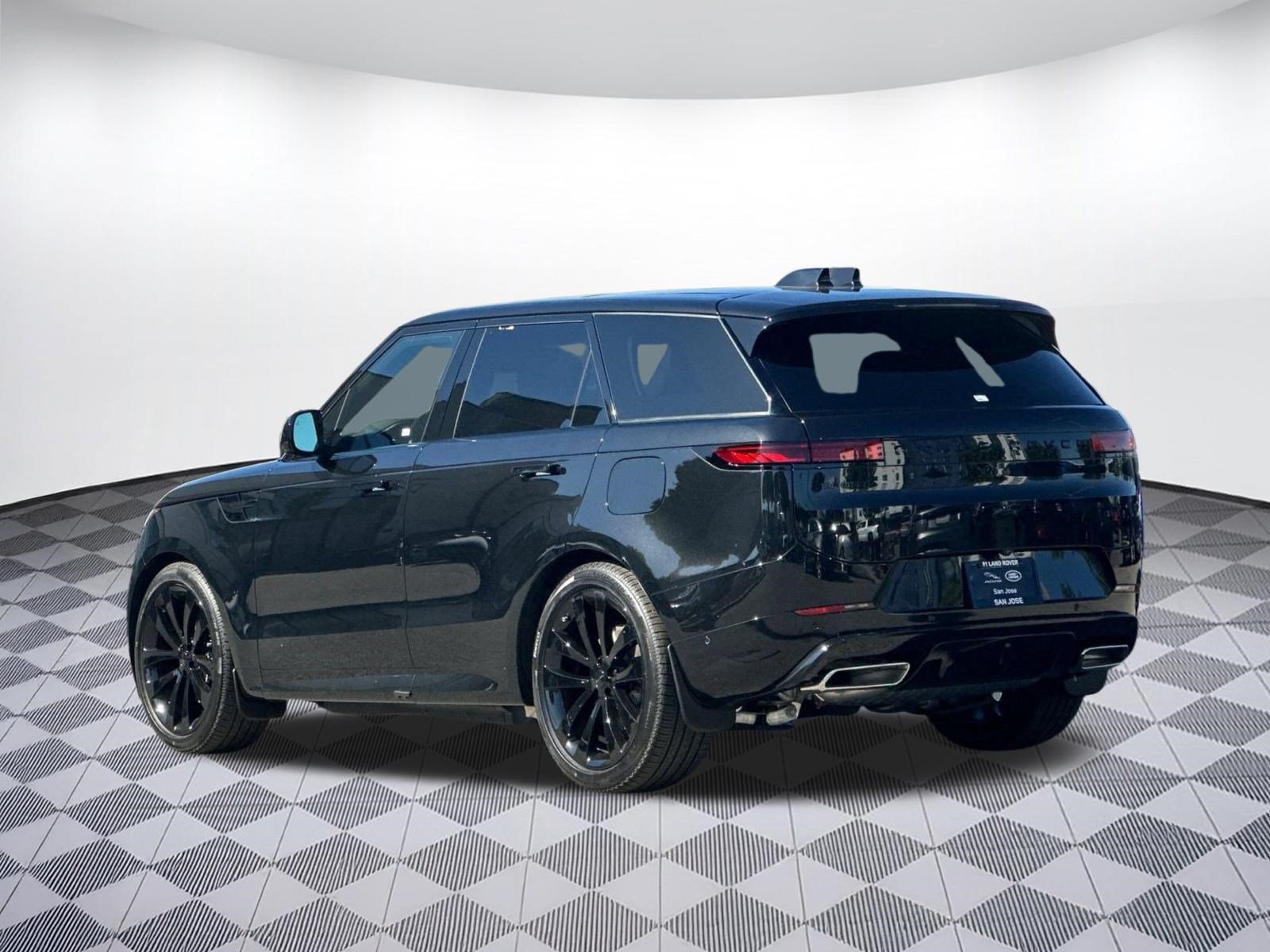 New 2026 Land Rover Range Rover Sport Dynamic SE AWD/4WD image 3