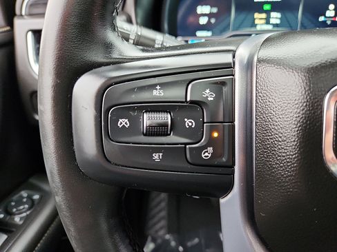 Used 2023 GMC Yukon XL SLT w/ SLT Premium Package image 21