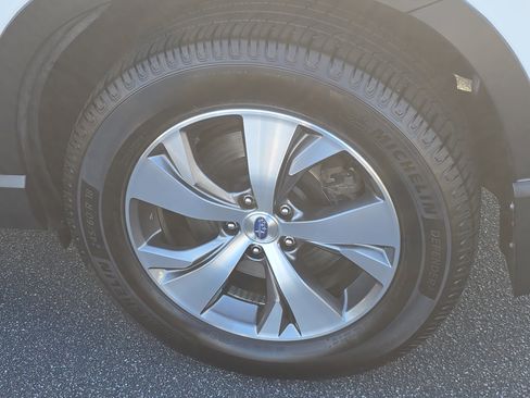 Used 2020 Subaru Ascent Premium w/ Convenience Package image 34