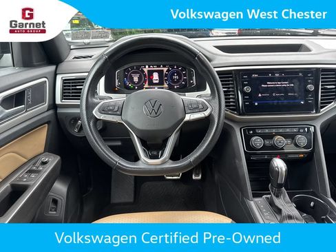 Certified 2023 Volkswagen Atlas Cross Sport SEL R-Line AWD/4WD image 30