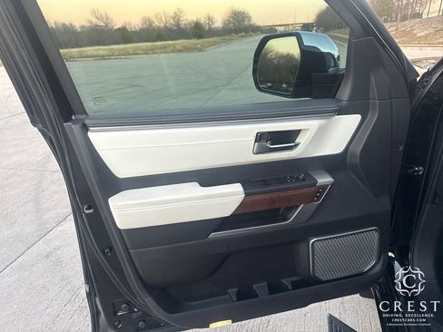 Used 2024 Toyota Sequoia Capstone image 11