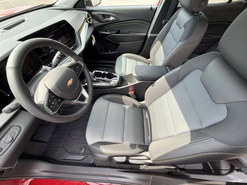New 2026 Chevrolet Trax LT w/ Driver Confidence Package image 3