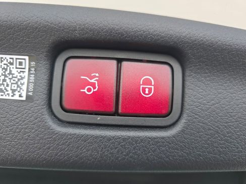 Used 2026 Mercedes-Benz C 300 4MATIC Sedan image 20