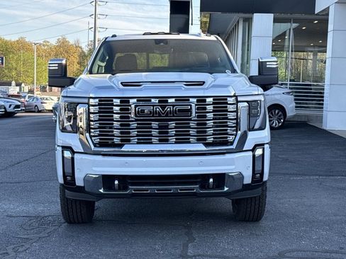 New 2026 GMC Sierra 2500 Denali w/ Denali Reserve Package AWD/4WD image 13