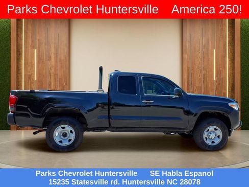 Used 2023 Toyota Tacoma SR AWD/4WD image 35