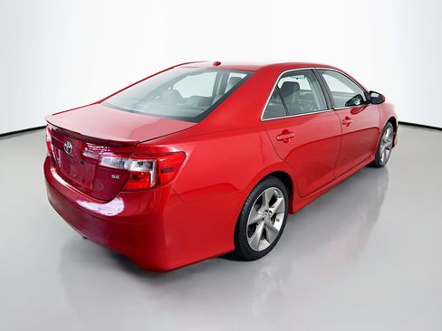 Used 2012 Toyota Camry SE FWD image 7