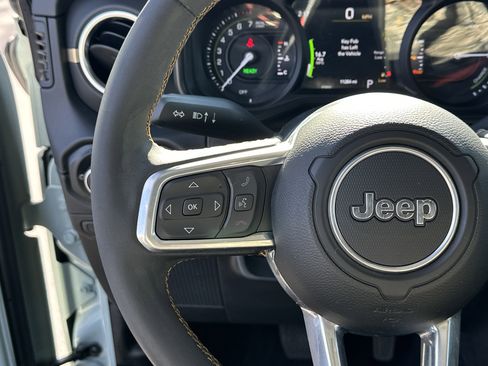 Used 2024 Jeep Wrangler Sahara w/ Technology Group image 27