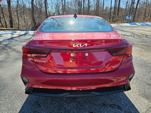 Used 2024 Kia Forte LXS FWD image 7
