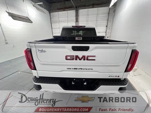 Used 2023 GMC Sierra 1500 AT4 w/ Technology Package AWD/4WD image 6