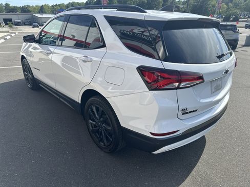 Used 2022 Chevrolet Equinox RS w/ RS Leather Package FWD image 6