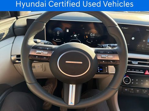 Certified 2026 Hyundai Tucson Limited FWD image 18