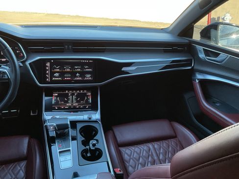 Used 2022 Audi S7 Prestige w/ Prestige Package image 17