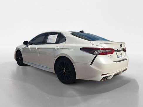 Used 2022 Toyota Camry XSE AWD/4WD image 5