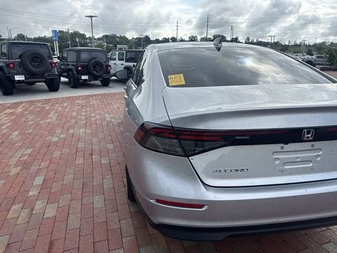 Used 2024 Honda Accord EX image 10