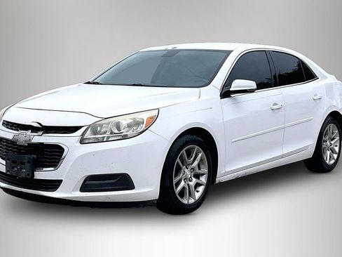 Used 2015 Chevrolet Malibu LT w/ Power Convenience Package FWD image 2