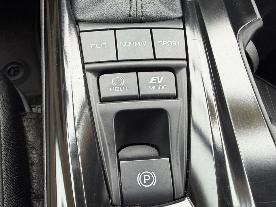 Used 2025 Toyota Camry SE AWD/4WD image 20