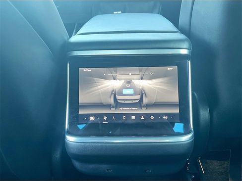 Used 2022 Tesla Model S image 23