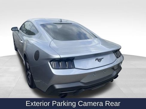 Used 2024 Ford Mustang Coupe image 5