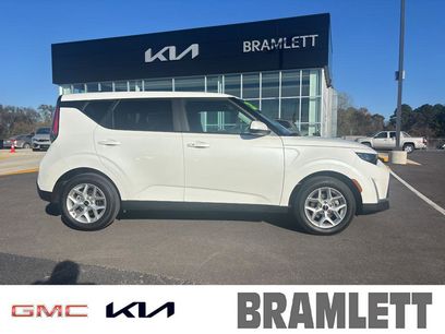 Certified 2025 Kia Soul S
