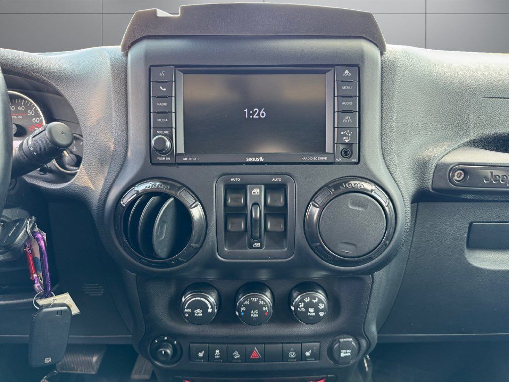 Used 2018 Jeep Wrangler Unlimited Rubicon AWD/4WD image 15