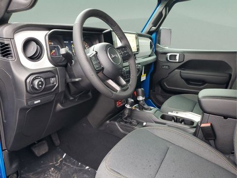 New 2026 Jeep Gladiator Willys AWD/4WD image 14