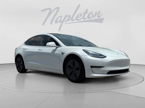 Used 2020 Tesla Model 3 Standard Range Plus RWD image 3