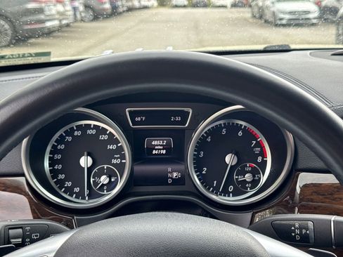 Used 2014 Mercedes-Benz GL 450 4MATIC image 27