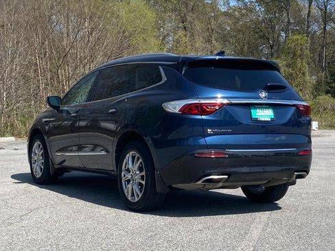 Used 2023 Buick Enclave Essence w/ Experience Buick Package AWD/4WD image 5