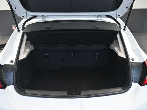 Used 2018 Chevrolet Cruze LT w/ Sun And Sound Package image 12