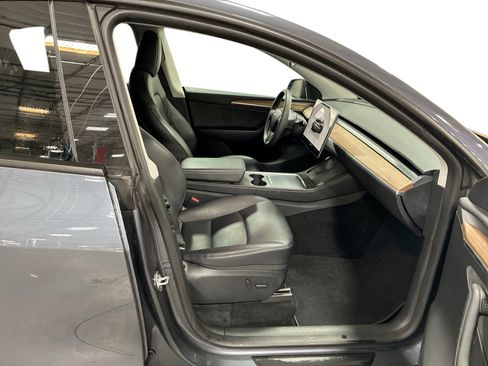 Certified 2023 Tesla Model Y Performance AWD/4WD image 13